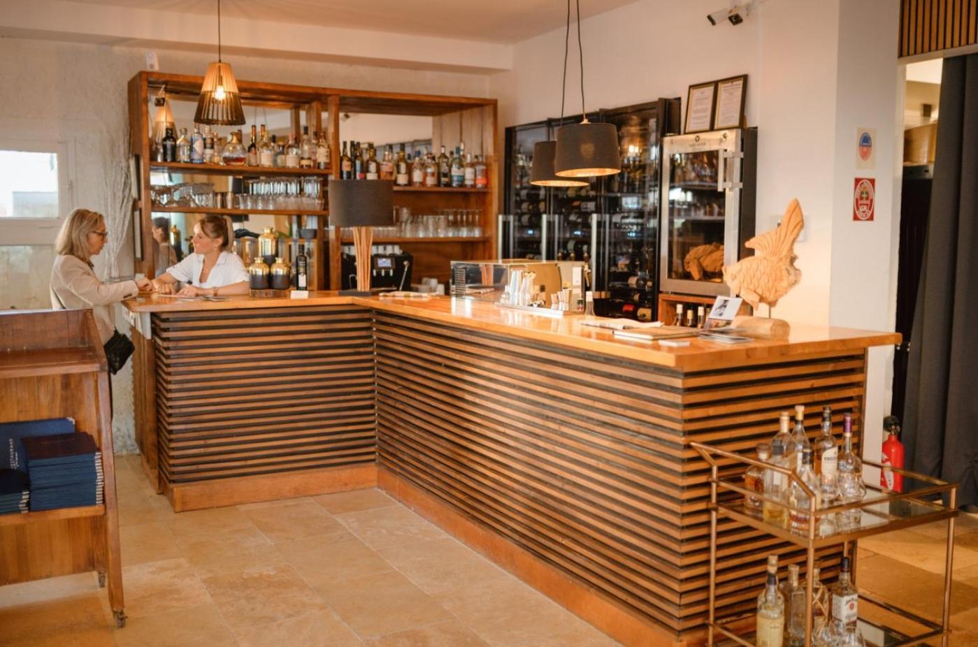 Hotel De La Mer Hyeres Exterior photo