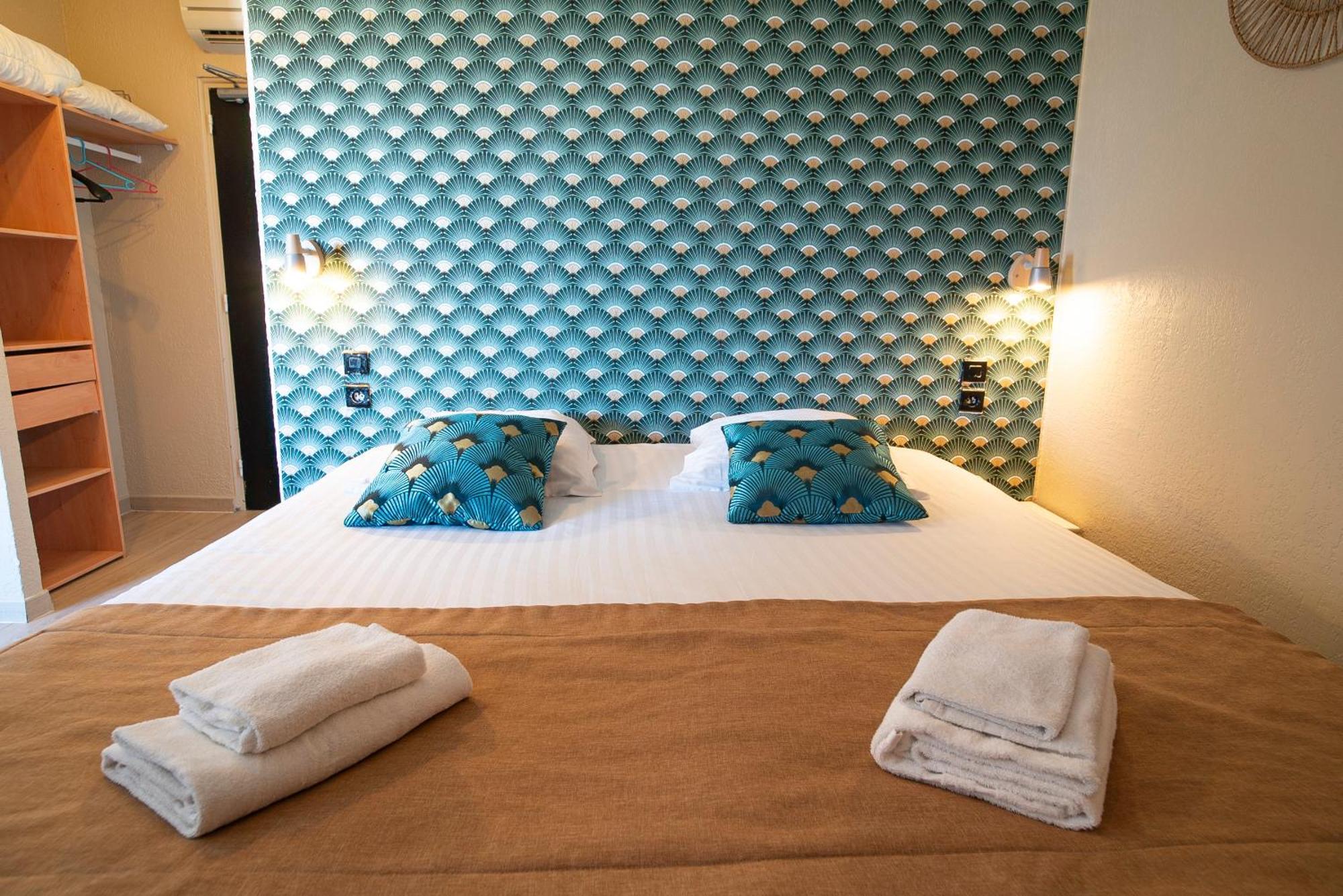 Hotel De La Mer Hyeres Exterior photo