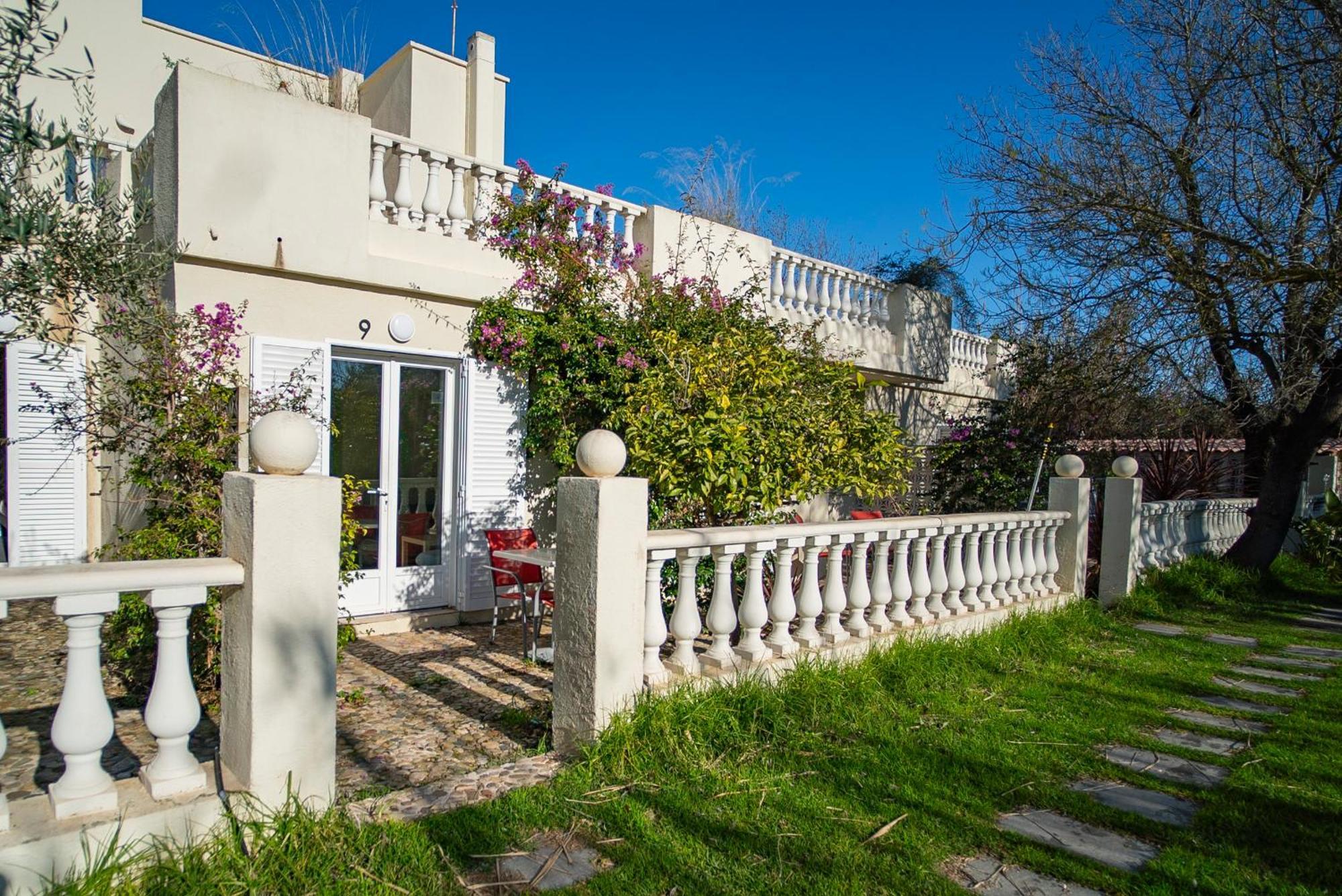 Hotel De La Mer Hyeres Exterior photo